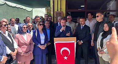 MHP Sivrihisar İlçe Başkanlığı'nın yeni hizmet binası törenle hizmete açıldı