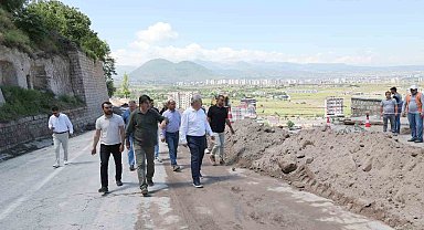 Mimarsinan mahallesinde çöken istinat duvarında inceleme yapıldı