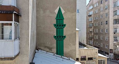 Minareye yer bulamayınca duvara tasarladılar