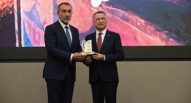 Mustafa Düger'e "Yerel Kültürü Yaşatma Hizmet Ödülü"