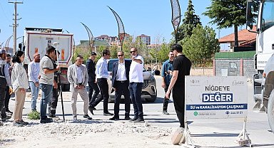Niğde'de altyapısı tamamlanan yollar sıcak asfaltla yenileniyor