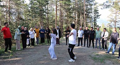 Öğretmenler yıl sonu değerlendirmesini mesire alanında yaptı
