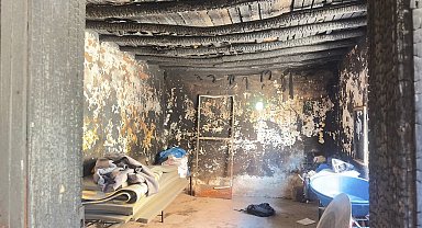 Şanlıurfa'da bir ayda 2 defa yanan evin sırrı çözülemiyor