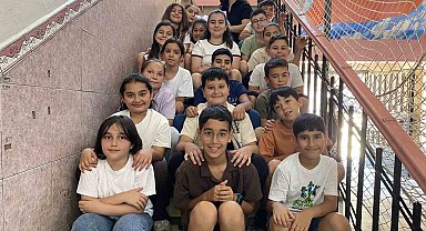 Sevinçle hüznü birlikte yaşadılar