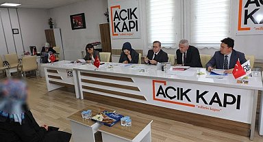 Vali Ziya Polat, Halk Günü'nde vatandaşların talep ve sorunlarını dinledi