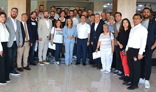Yerel medyanın geleceği Denizli'de masaya yatırıldı
