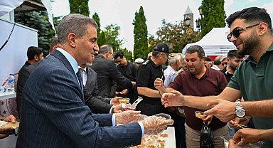 15 Temmuz Şehitleri Lalapaşa Camii'nde dualarla anıldı