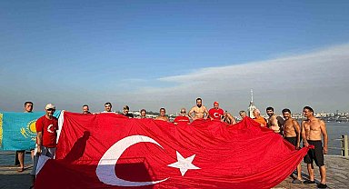 15 Temmuz'un 10'uncu yılında Boğaz'da anma yüzüşü
