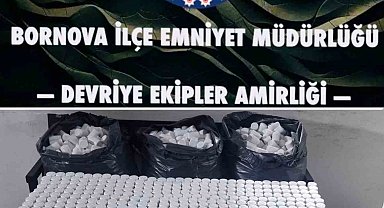 'Dur' ihtarına uymayıp kaçan araçtan on binlerce uyuşturucu hap çıktı