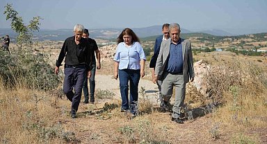Ahmet Akın Naipli'de ki çiftçileri sevindirdi