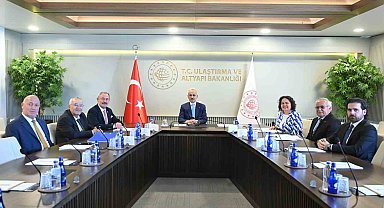 AK Partili başkanlar, Ulaştırma ve Altyapı Bakanı Uraloğlu ile görüşüldü