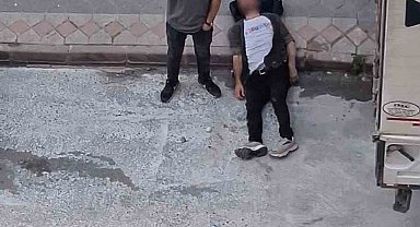 Arnavutköy'de akıl almaz anlar: Kafasını defalarca kamyonet kasasına vurup kendisini bayılttı