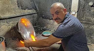 Ata mesleği kalaycılığı 26 yıldır sürdürüyor