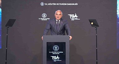 Bakan Ersoy: "Turizm geliri ilk 6 ayda 25,7 milyar dolar oldu"