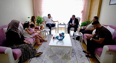 Başkan Dal'dan 15 Temmuz şehidinin ailesine ziyaret