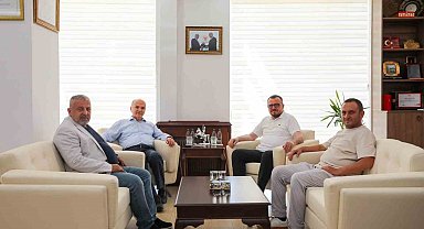 Başkan Faruk Özlü'ye anlamlı ziyaret