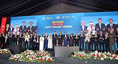 Beykoz'da tarihi gün: 1071 hak sahibi tapusuna kavuştu