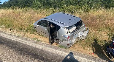 Bilecik'te kamyonetle otomobil çarpıştı: 3 yaralı