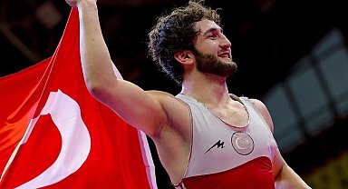 Bilecikli güreşçi Avrupa şampiyonu oldu