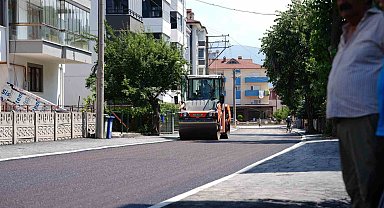 Bolu Belediyesi 2 sokakta üstyapı çalışmalarını tamamladı: Yollar trafiğe açıldı