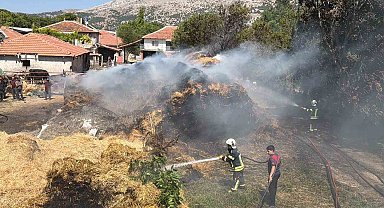 Burdur'da 50 ton balya yangında kül oldu