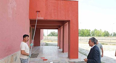 Çakan, yeni eğitim öğretim yılı hazırlıklarını ilçelerde inceledi