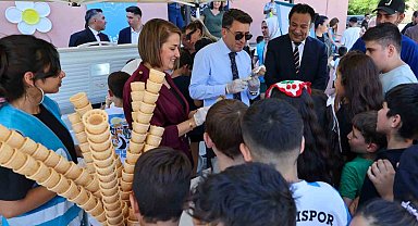 Çocukların dondurma isteğine Vali Aygöl kayıtsız kalmadı