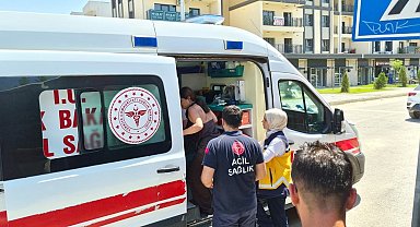 Devrilen motosikletteki 2 kişi yaralandı