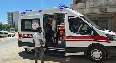 Devrilen motosikletteki yolcu yaralandı