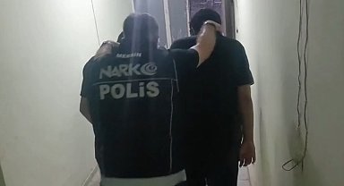 Duvar saatlerinden 48 kilodan fazla uyuşturucu çıktı: 4 tutuklama