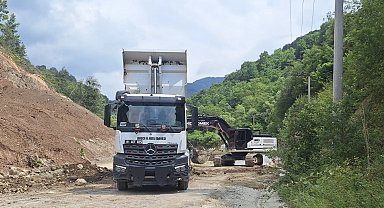 Düzce'de köy yollarında çalışmalar sürüyor