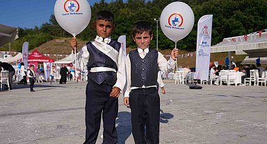 Düzce'de toplu sünnet şöleni coşkusu