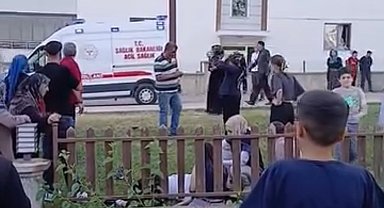 Elazığ'da motosiklet direğe çarptı: 1 yaralı