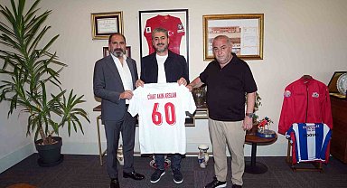 Erbaaspor Başkanı Cihan Akın Arslan'dan, Mecnun Otyakmaz'a ziyaret