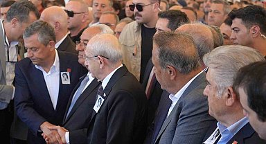 Eski CHP Genel Başkanı Deniz Baykal'ın eşi Olcay Baykal, toprağa verildi