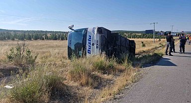 Eskişehir'de yolcu otobüsü devrildi: 24 yaralı