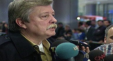 Gazeteci Aziz Üstel İzmir'de hayatını kaybetti