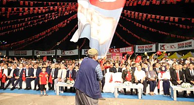 Gaziantepliler 10 yıl önceki heyecanla tek yürek meydanlara indi
