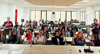 Gediz OSB'de çalışan kadınlara KADES eğitimi