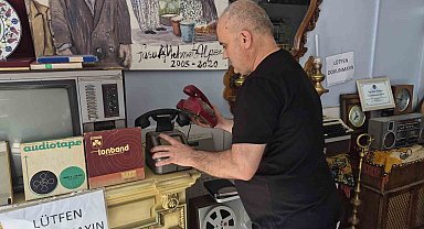 İçindeki 'ukde' binlerce parçadan oluşan bir antika koleksiyonuna dönüştü