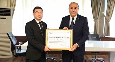 İlçe Jandarma Komutanına fahri hemşehrilik beratı