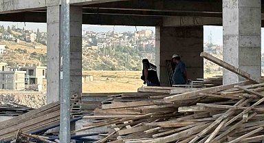İnşaatta zemin kattan bodruma düşen işçi yaralandı