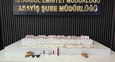 İstanbul'da suç makinesi kadınların üzerinden 1 milyonluk ziynet eşyası çıktı, takside yakalandılar
