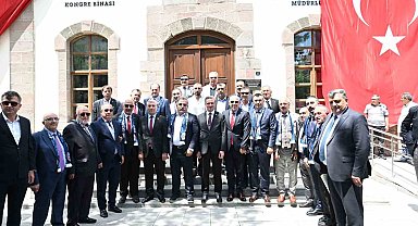 İzmir'deki Erzurumlular memleket ziyareti ile hasret giderdi