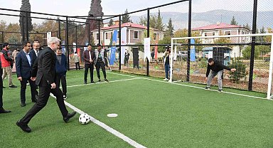 Kahramanmaraş'ın dört bir yanı spor alanlarıyla donatıldı: 31 yeni halı saha hizmete girdi