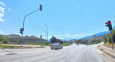 Karabük'te trafik ihlalleri kameralara yansıdı