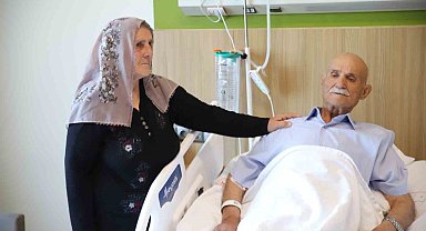Karaciğerinde 13 santimetrelik tümör bulunan hasta 10 saatlik ameliyatla sağlığına kavuştu