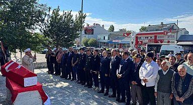Kıbrıs Gazisi Yasin Soğukbulak Arpaçay'da askeri törenle son yolculuğuna uğurlandı
