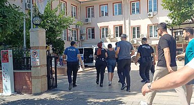 Kimlik vermek istemeyen kadın polislere zor anlar yaşattı