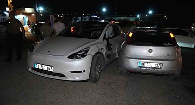 Kırıkkale'de iki otomobil çarpıştı: 4 yaralı